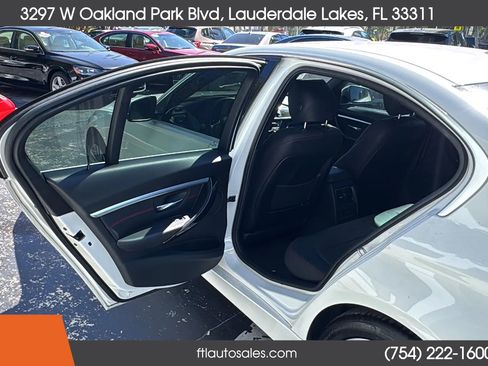Used 2018 BMW 328d 328d Sedan 4D w/ Convenience Package image 24