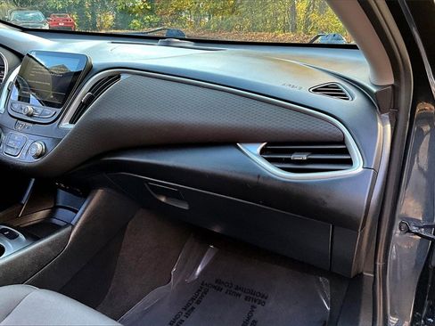 Used 2021 Chevrolet Malibu RS w/ LPO, Floor Liner Package image 23