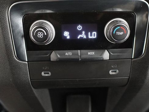 Used 2023 Chevrolet Tahoe LS RWD image 23