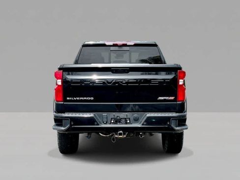 Used 2023 Chevrolet Silverado 1500 ZR2 w/ Technology Package AWD/4WD image 7