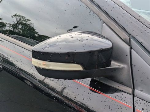 Used 2017 Ford Focus ST image 10