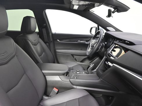 New 2025 Cadillac XT5 Sportv w/ Technology Package image 16