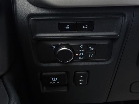 Used 2022 Ford Expedition XLT image 54