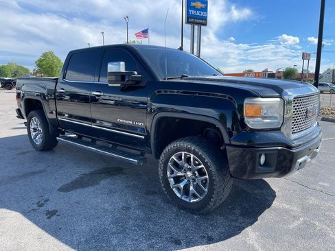 Used 2014 GMC Sierra 1500 Denali w/ Suspension Package, Off-Road image 2