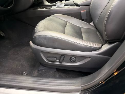 Used 2023 INFINITI QX50 Luxe image 10