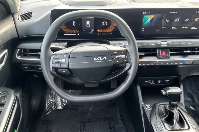 Used 2026 Kia K4 FWD image 11