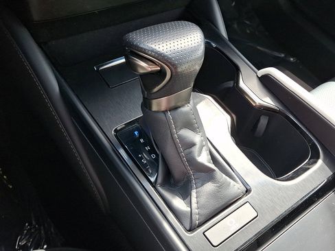 Used 2023 Lexus ES 350 F Sport w/ Accessory Package (Z1) FWD image 17