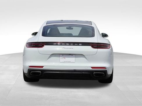 Used 2018 Porsche Panamera RWD image 4