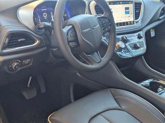 New 2026 Chrysler Pacifica Limited w/ S Appearance Package video 3