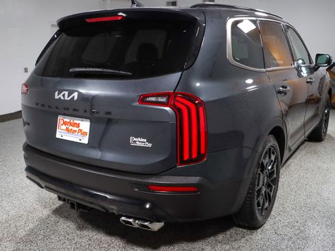Used 2022 Kia Telluride EX w/ EX Premium Package image 7