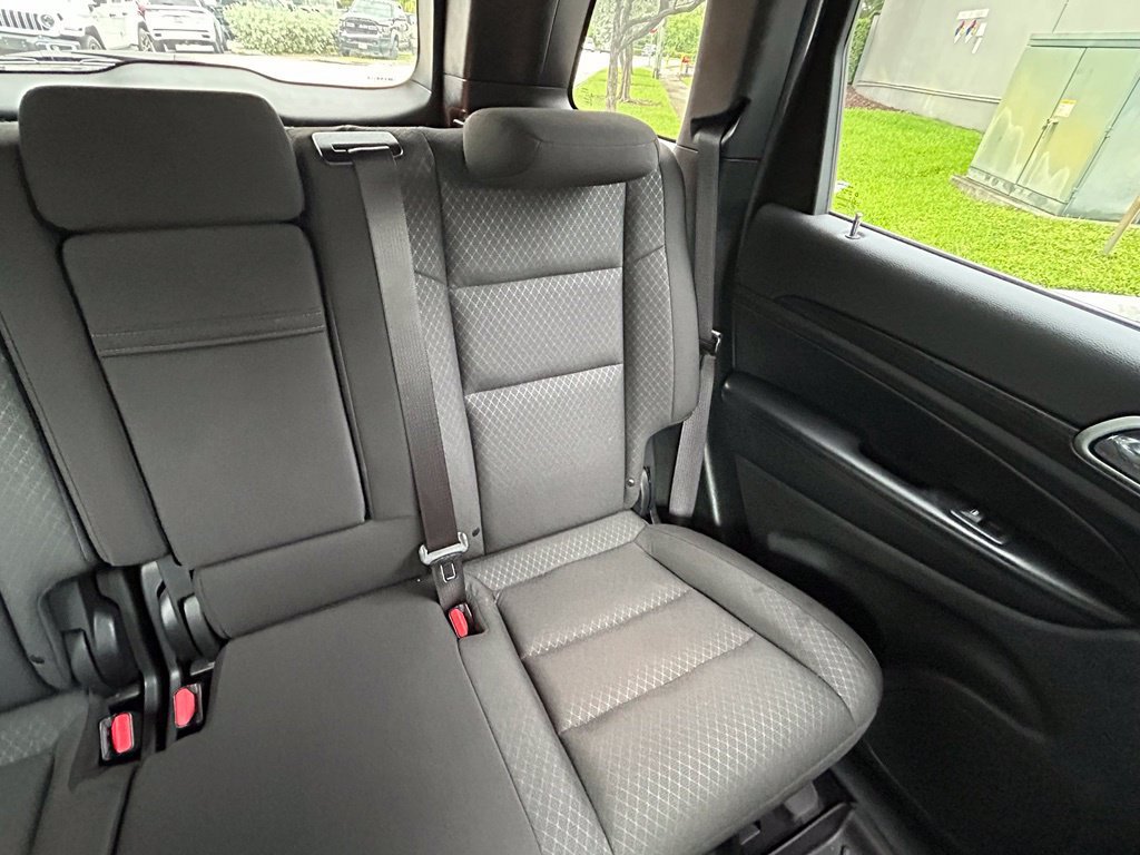 Used 2021 Jeep Grand Cherokee Laredo RWD image 14