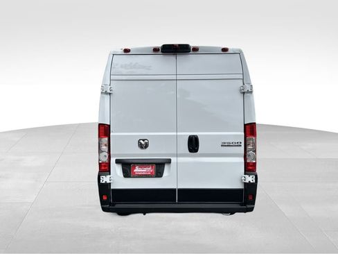 New 2026 RAM ProMaster 3500 w/ Quick Order Package 22G SLT image 5