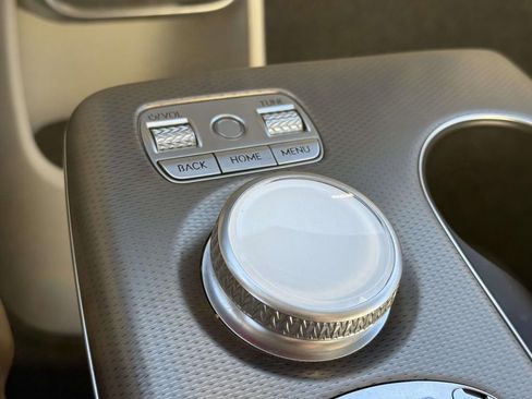 Used 2023 Genesis GV60 Advanced image 24