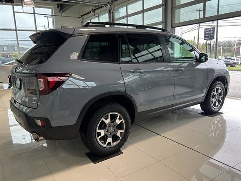 Used 2023 Honda Passport TrailSport image 7