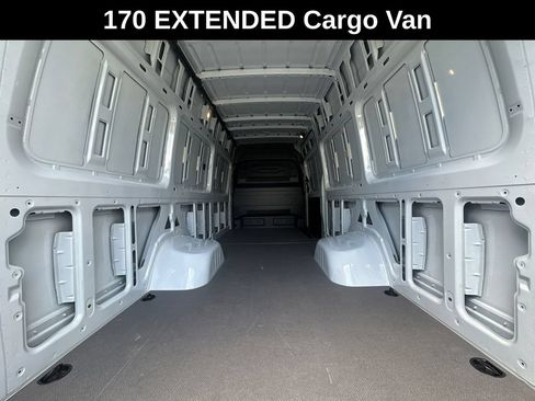 Used 2025 Mercedes-Benz Sprinter 3500 image 20