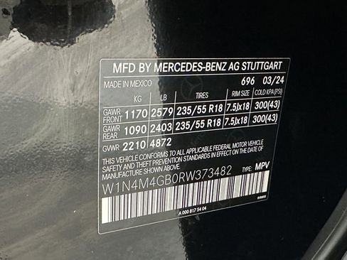 Certified 2024 Mercedes-Benz GLB 250 image 37