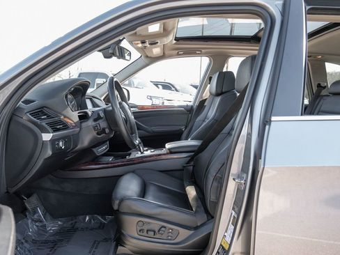 Used 2013 BMW X5 xDrive50i image 38