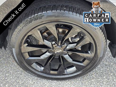 Used 2023 Kia Sorento SX AWD/4WD image 40