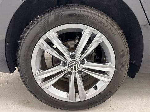 Used 2024 Volkswagen Jetta SE FWD image 27