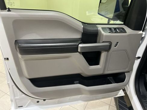 Used 2018 Ford F150 XLT AWD/4WD image 18