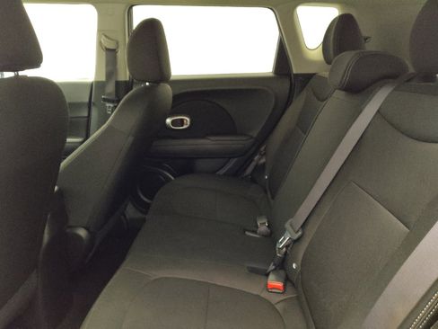 Used 2016 Kia Soul w/ Convenience Package FWD image 18