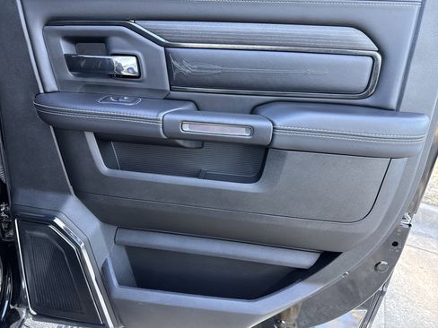 Used 2023 RAM 2500 Limited image 16