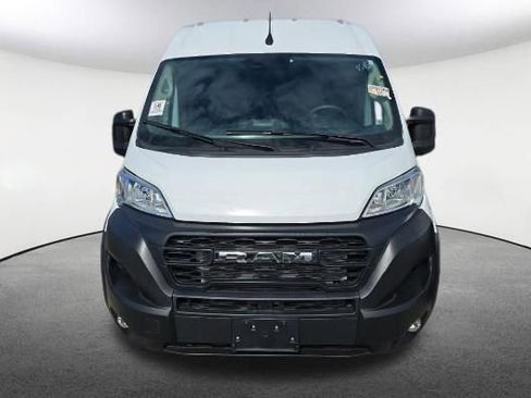 Used 2025 RAM ProMaster 2500 w/ Convenience Group FWD image 2