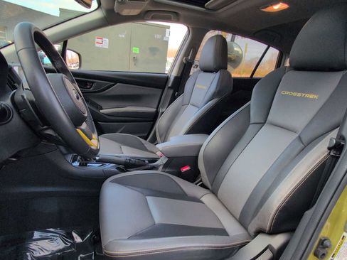 Used 2021 Subaru Crosstrek 2.5i Sport w/ Moonroof Package image 17