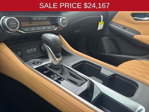 New 2025 Nissan Sentra SV w/ SV Premium Package image 60