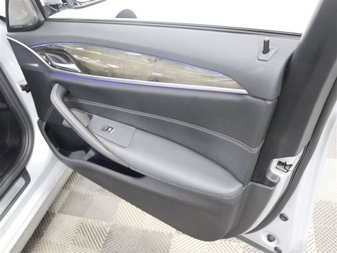 Used 2019 BMW 530i xDrive w/ Convenience Package AWD/4WD image 28