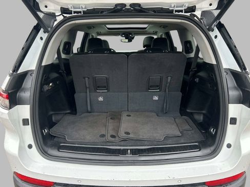 Used 2023 Jeep Grand Cherokee L Limited w/ Black Appearance Package image 14