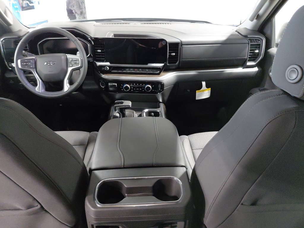 New 2026 Chevrolet Silverado 1500 RST AWD/4WD image 3