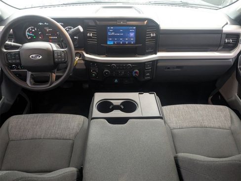 Used 2025 Ford F250 XLT image 16