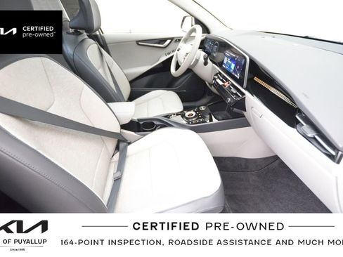 Certified 2023 Kia Niro Wave w/ Wave Preserve Package image 17