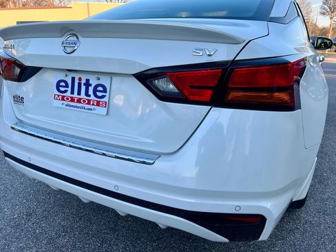 Used 2022 Nissan Altima 2.5 SV image 12