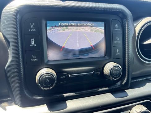 Used 2019 Jeep Wrangler Unlimited Sport S AWD/4WD image 25