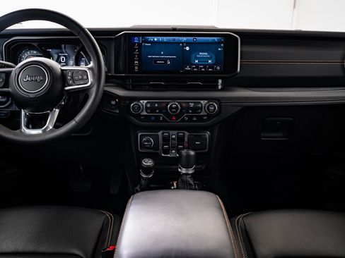 Used 2024 Jeep Wrangler Unlimited Sahara w/ Safety Group image 33