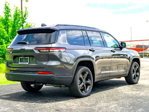 New 2025 Jeep Grand Cherokee L Altitude RWD image 7