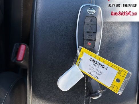 Used 2024 Nissan Sentra SV image 43