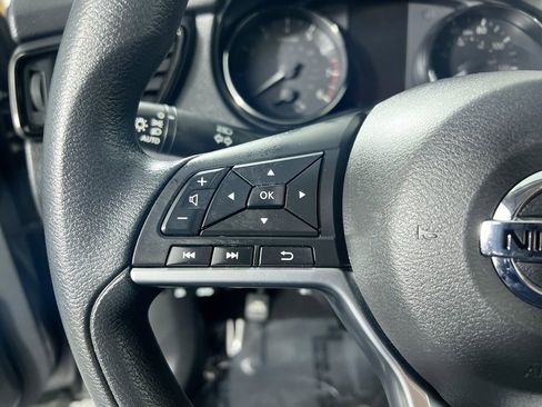 Used 2020 Nissan Rogue Sport S image 15