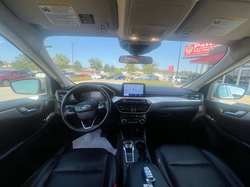 Used 2020 Ford Escape SEL image 11