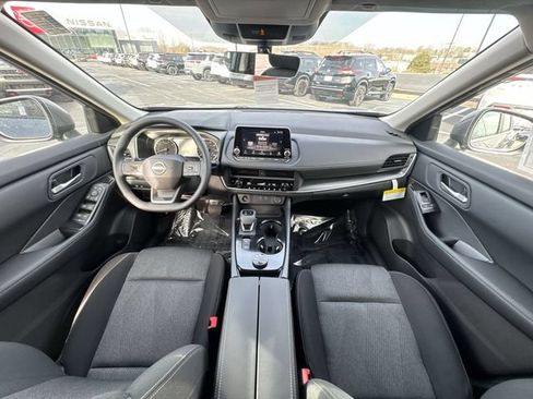 Certified 2026 Nissan Rogue SV w/ Cold Weather Package AWD/4WD image 20