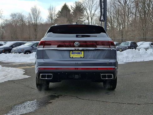Used 2025 Volkswagen Atlas Cross Sport SEL Premium R-Line AWD/4WD image 6