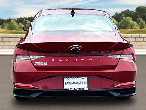 Used 2023 Hyundai Elantra SEL FWD image 4