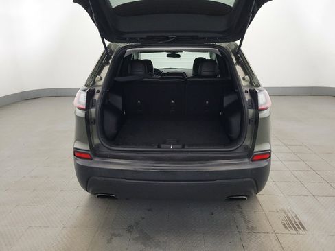 Used 2019 Jeep Cherokee Latitude Plus AWD/4WD image 29