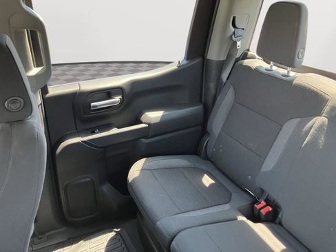 Used 2022 Chevrolet Silverado 1500 Custom Trail Boss w/ LPO, Dark Essentials Package AWD/4WD image 14