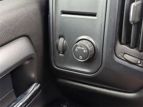 Used 2017 Chevrolet Silverado 1500 Custom w/ Custom Convenience Package image 22