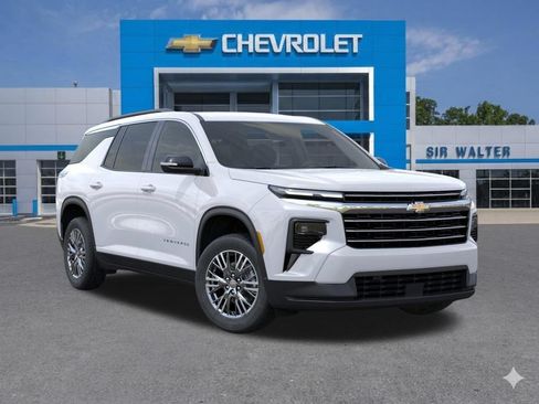 New 2026 Chevrolet Traverse LT w/ Driver Confidence Package FWD image 8
