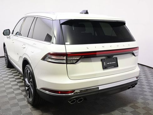 New 2026 Lincoln Aviator Reserve AWD/4WD image 4