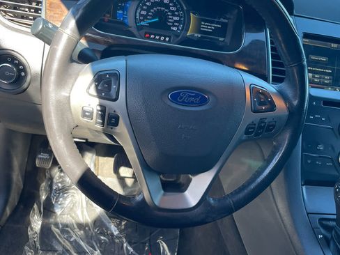 Used 2015 Ford Taurus Limited FWD image 21